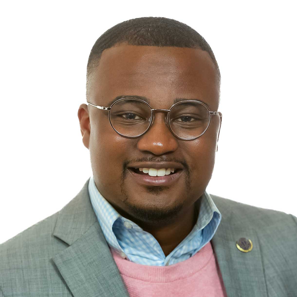 Lewis-headshot_cropped Devante Lewis